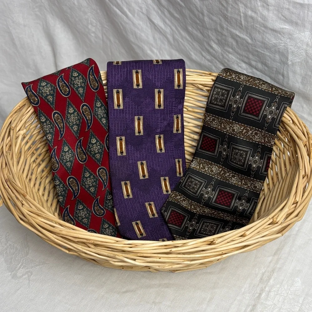 Bill Blass Men's 100% Silk Tie Collection - Red, Purple, Green - Picture 1 of 7